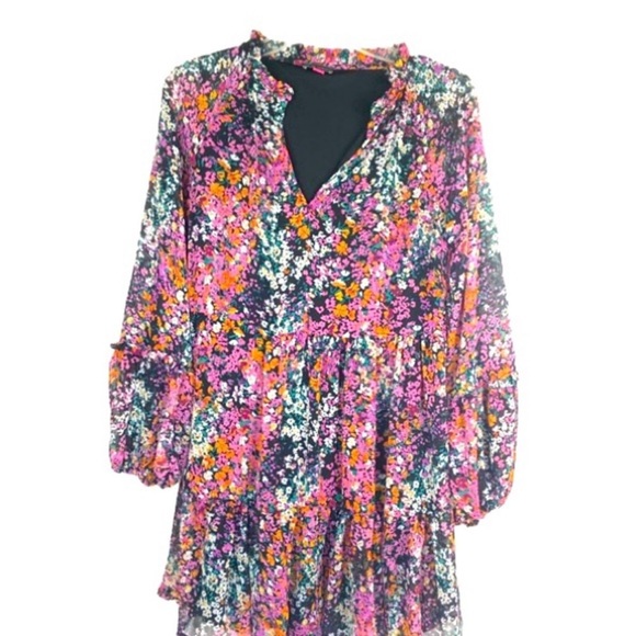 Vince Camuto Dresses & Skirts - NWT Vince Camuto Floral Tier Dress Lined. Two sizes available XS & S